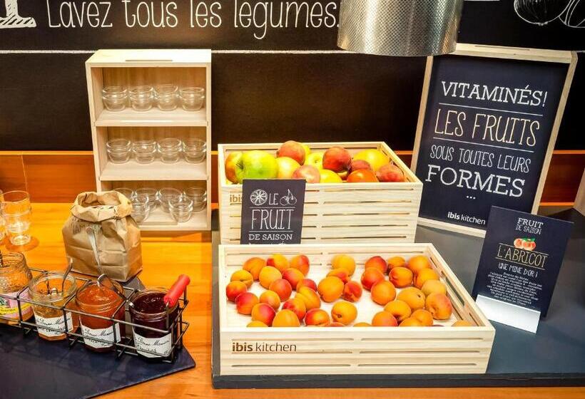 هتل Ibis Lyon Est Bron