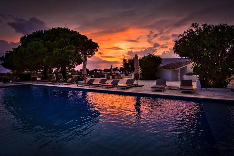 هتل Mas De La Fouque   Hôtel & Spa
