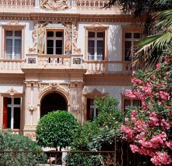 هتل Le Roussillon