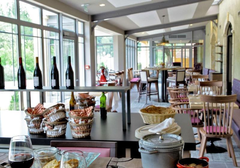 هتل Les Glycines   Hôtel & Spa   Teritoria