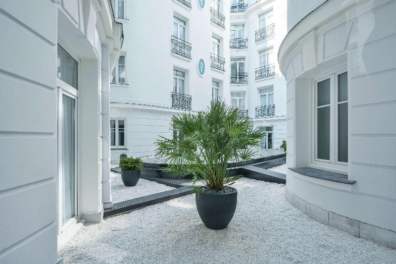 هتل Maison Astor Paris, Curio Collection By Hilton