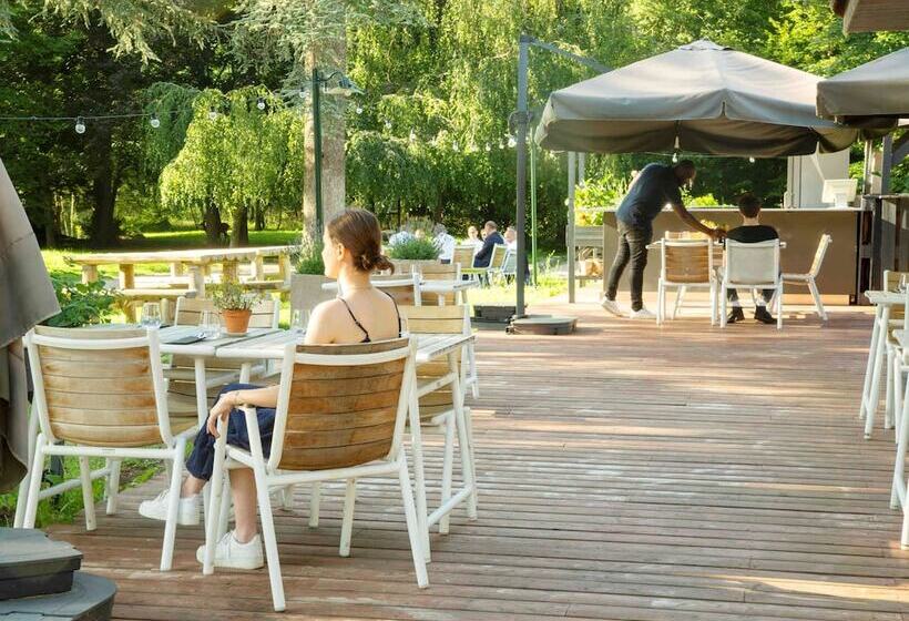 فندق Demeures De Campagne Parc Du Coudray – Mercure