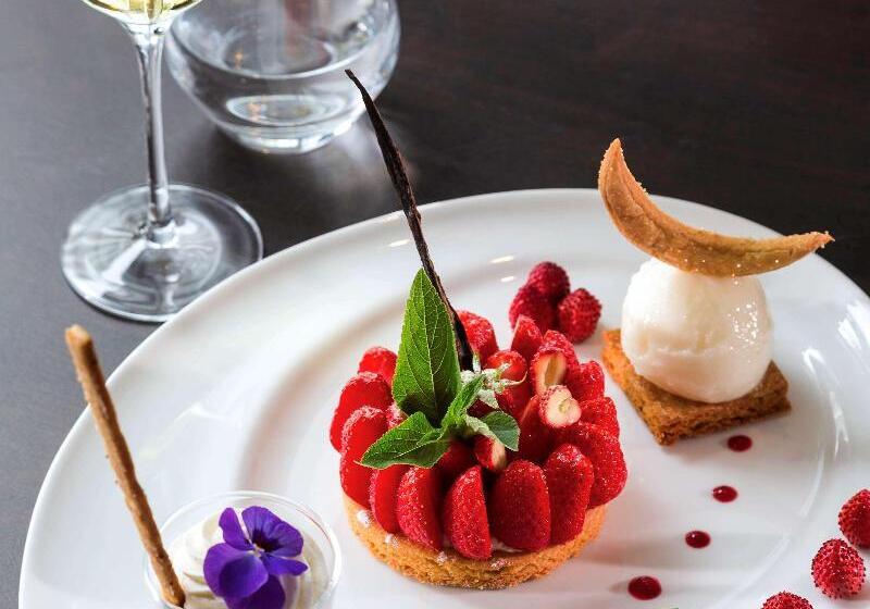 هتل Sofitel Biarritz Le Miramar Thalassa