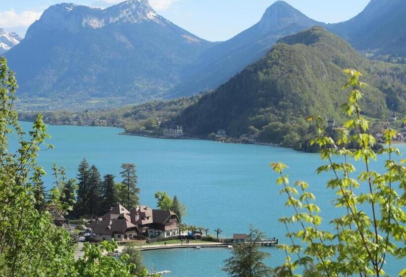فندق Auberge Du Pere Bise  Jean Sulpice