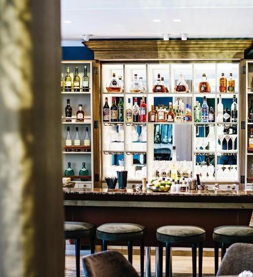 فندق Auberge Du Pere Bise  Jean Sulpice