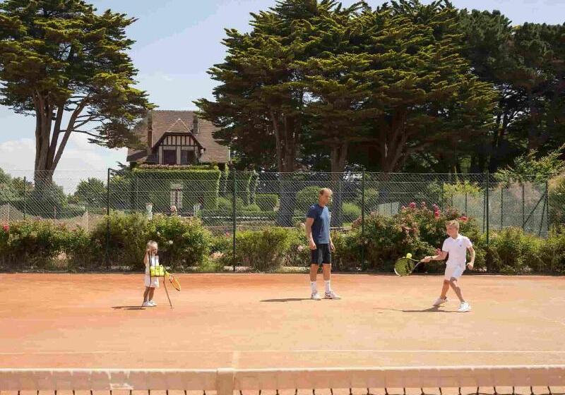 בית מלון כפרי Barriere Le Royal La Baule