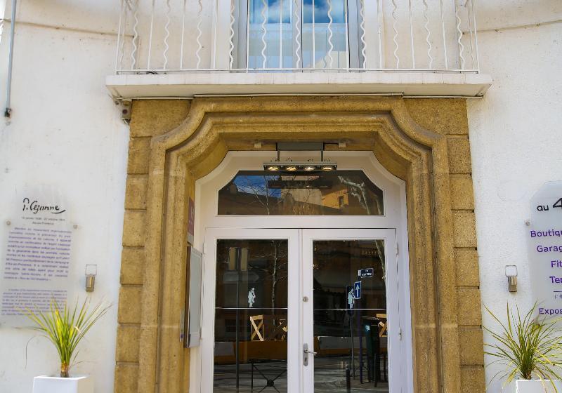 هتل Hôtel Cézanne Boutique Hôtel