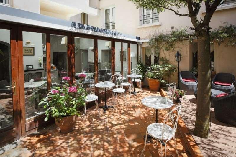 هتل Hôtel La Résidence Du Berry