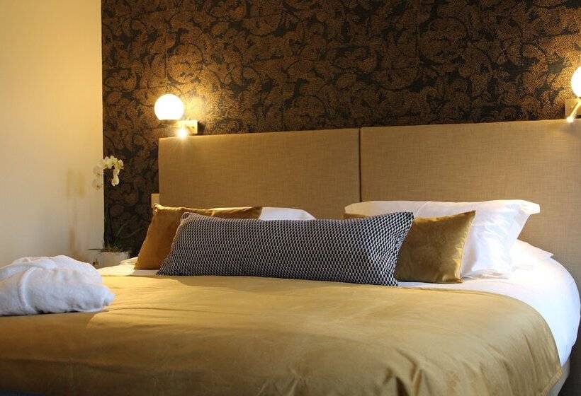 هتل Hôtel La Truffe Noire