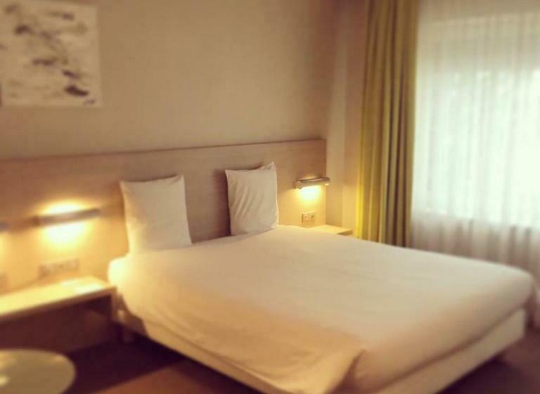 فندق Hôtel Tivoli