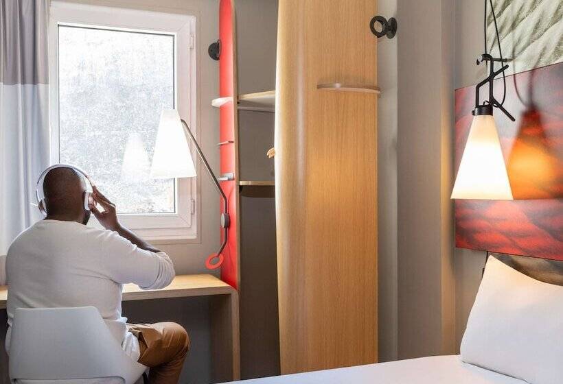 هتل Ibis Paris Gare Du Nord La Fayette