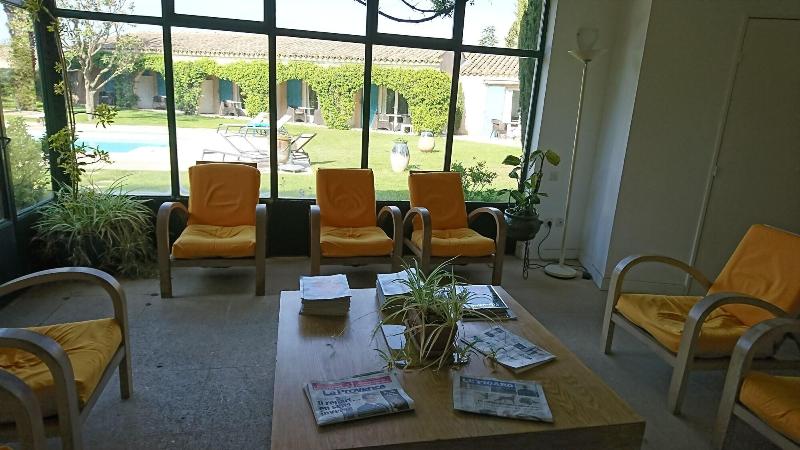 Hotel Le Pré Des Baux