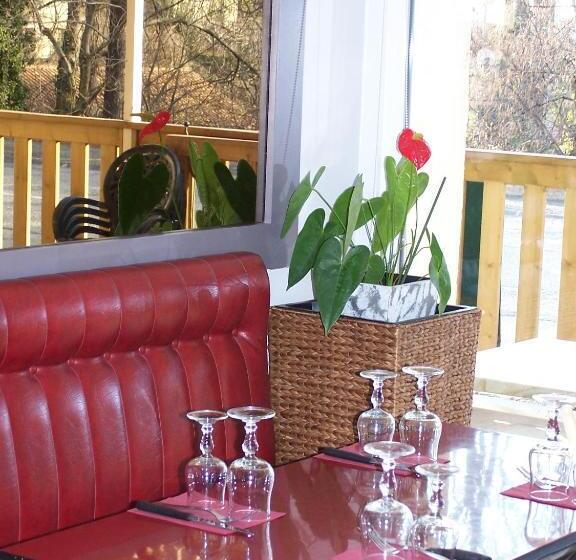 호텔 Logis Hôtel Le Jabron