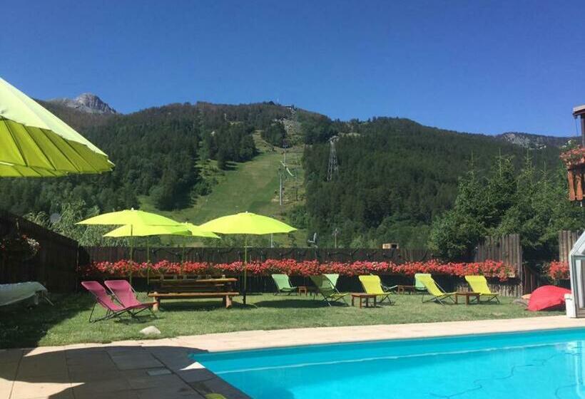 فندق Hôtel Plein Sud Et Piscine