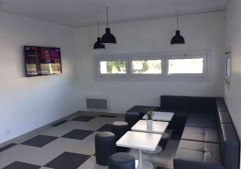 فندق Premiere Classe Rennes Sud Est