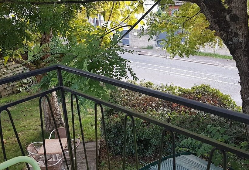 בית מלון כפרי Logis Hôtel Saint Cyr