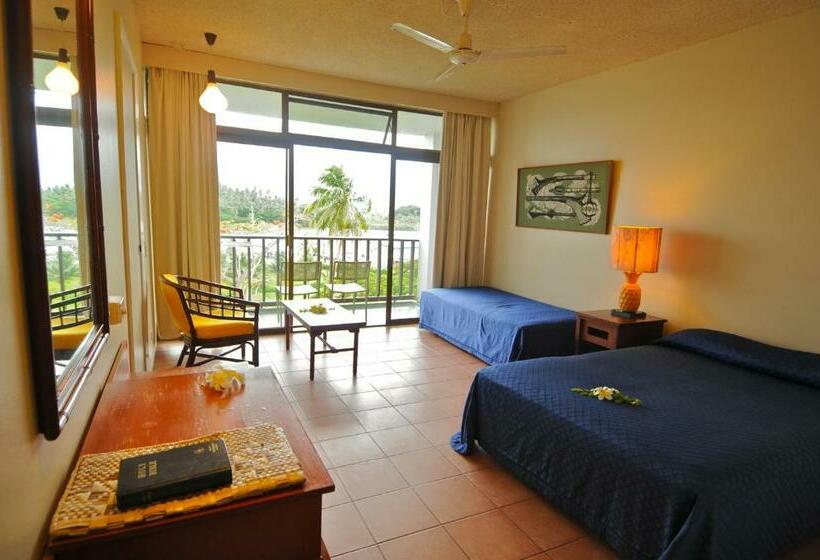 هتل Savusavu Hot Springs