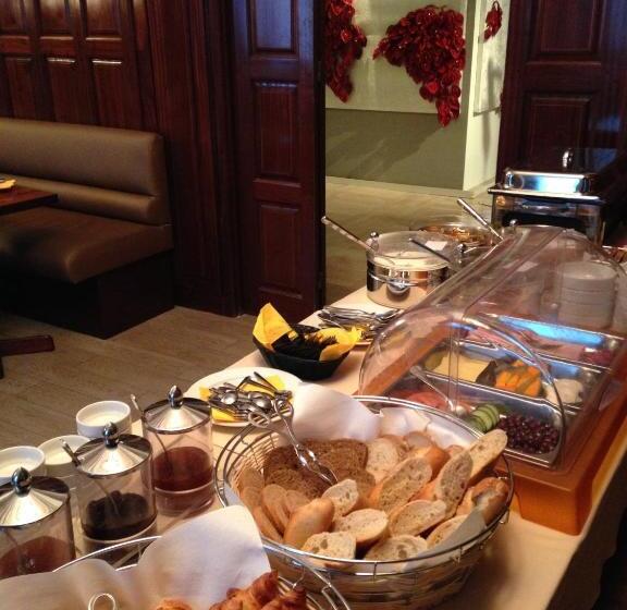 هتل Le Windsor, Jungle Art