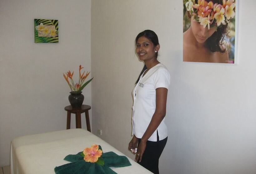 مُتل Nadi Bay Resort