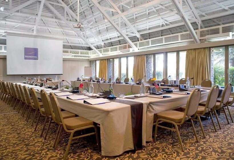 استراحتگاه Novotel Nadi