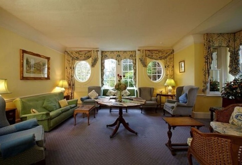 ホテル Esseborne Manor