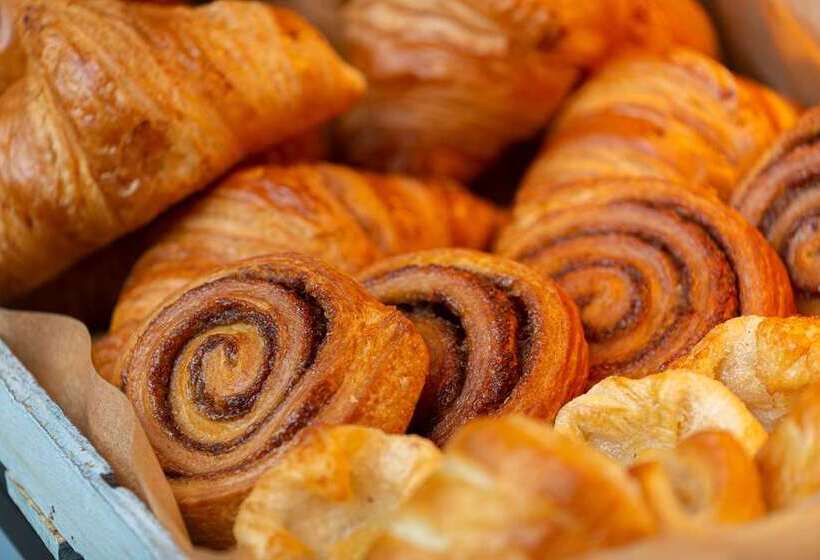 هتل Hilton London Kensington