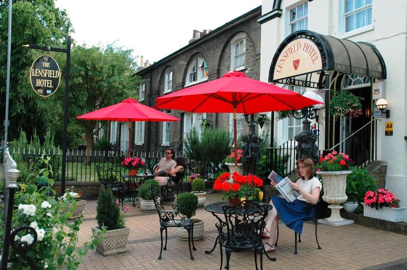 فندق Lensfield