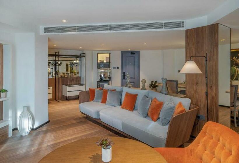 ホテル Melia White House