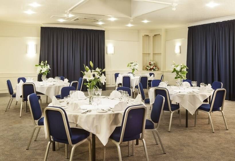 בית מלון כפרי Mercure Birmingham West