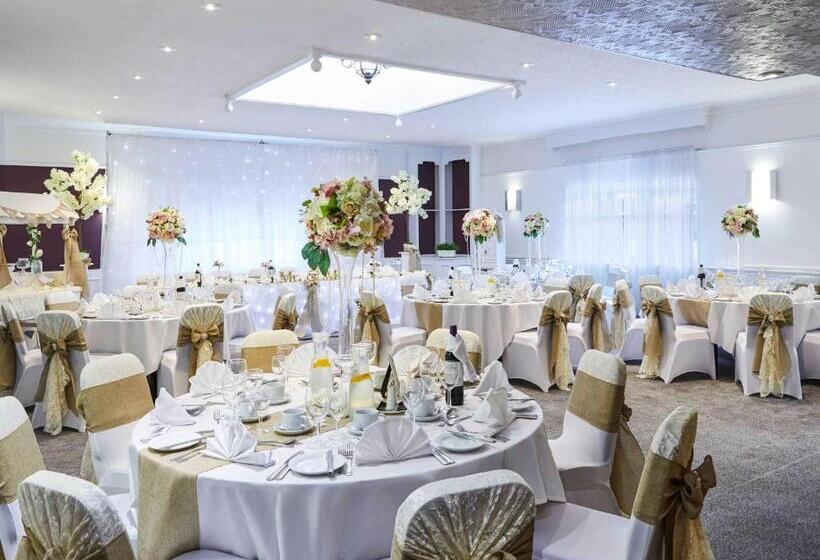 בית מלון כפרי Mercure Birmingham West