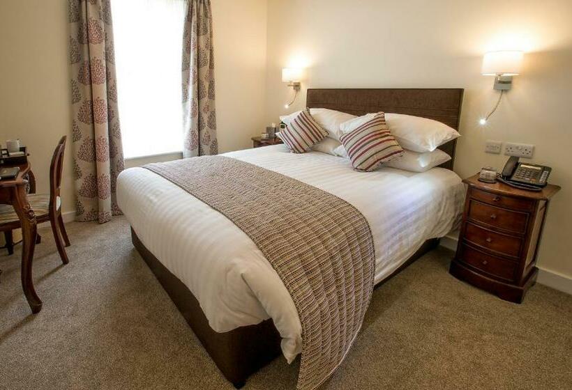 هتل The Bishops Table