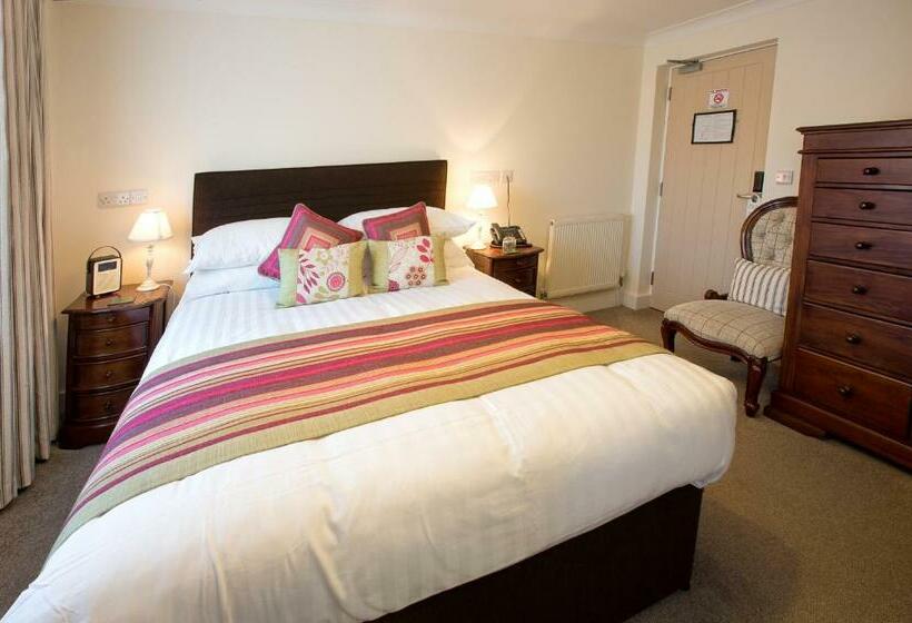 هتل The Bishops Table