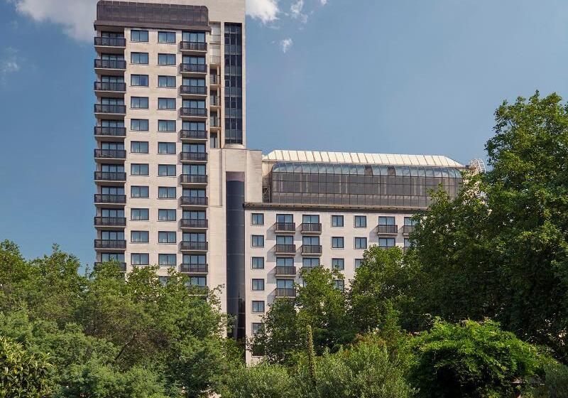 בית מלון כפרי Jumeirah Carlton Tower London
