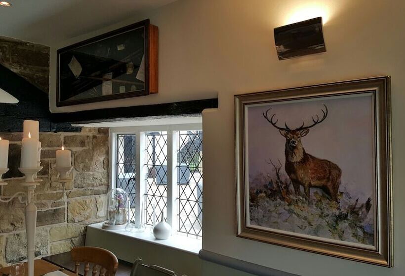 هتل The Priest House On The River