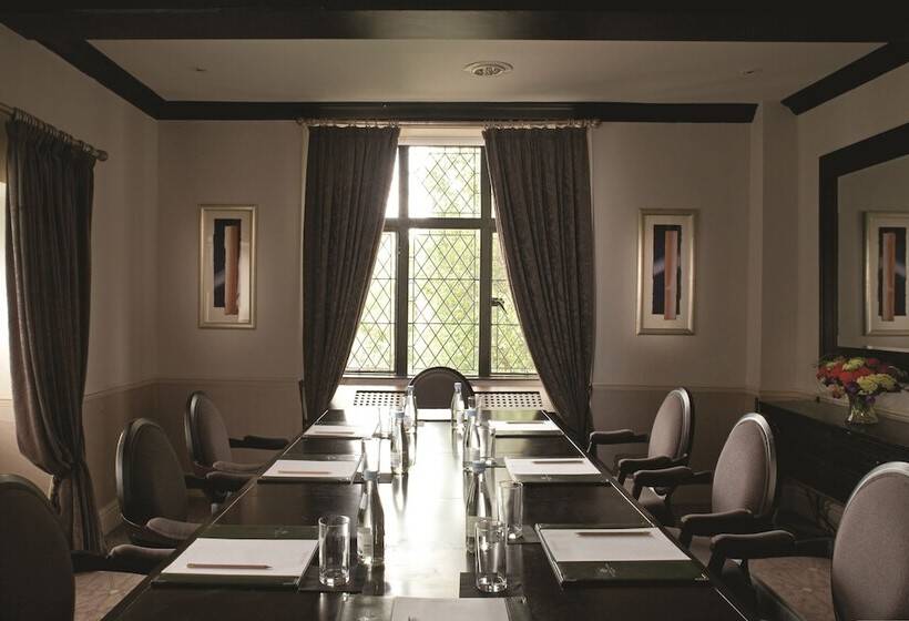 هتل The Priest House On The River