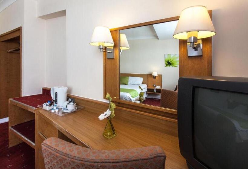 فندق The Roundhouse