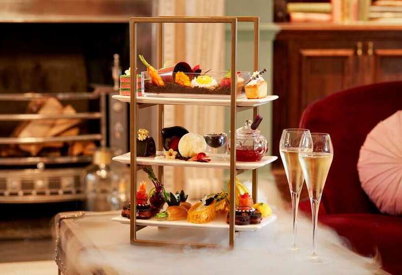 100 Queen S Gate Hotel London, Curio Collection By Hilton