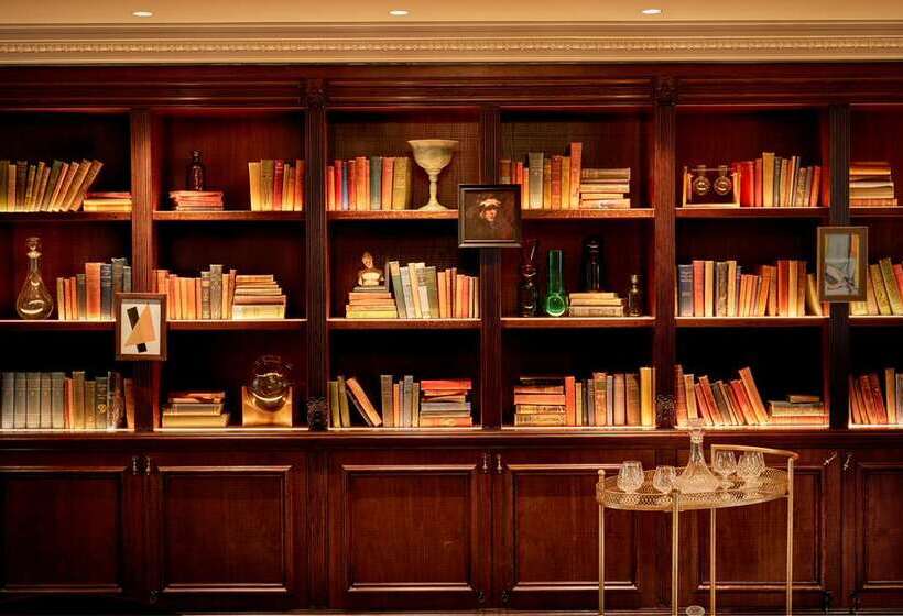 100 Queen S Gate Hotel London, Curio Collection By Hilton