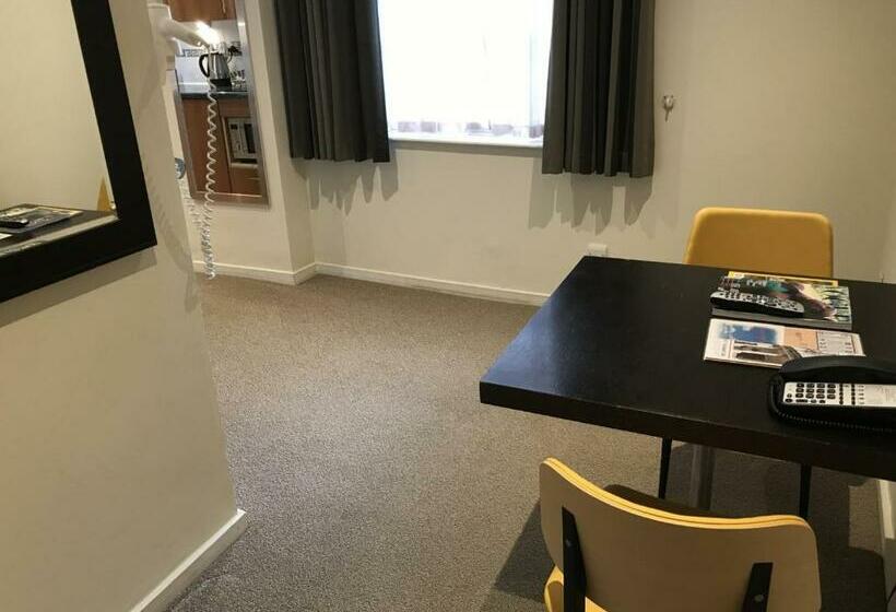 Grand Plaza Serviced Apartments