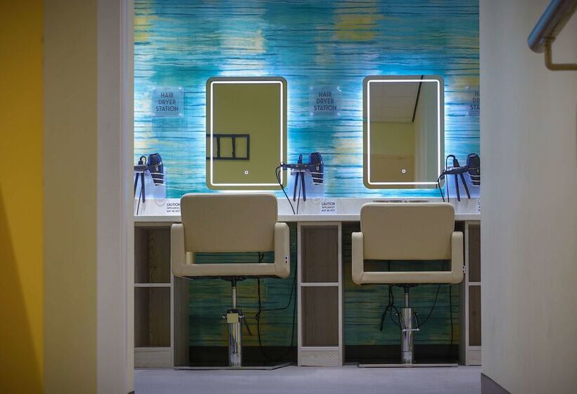 Barton Manor Hotel & Spa; Bw Signature Collection