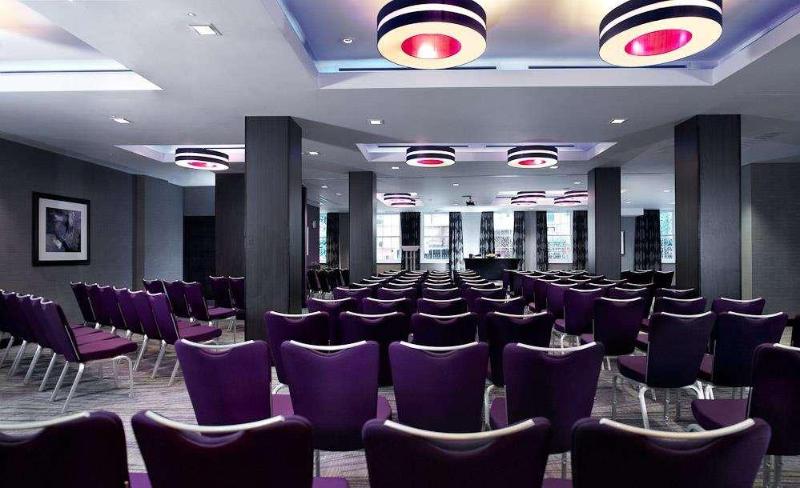 هتل Doubletree By Hilton  London  West End