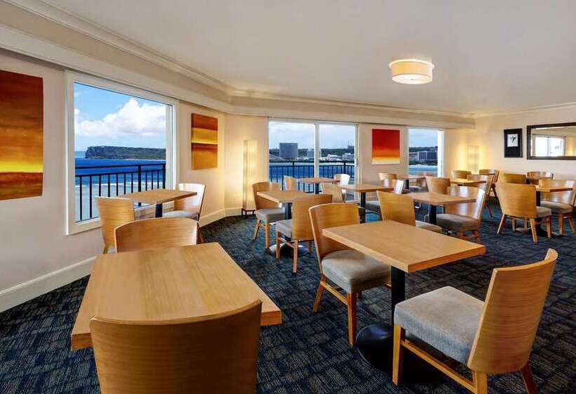 هتل Hilton Guam Resort And Spa