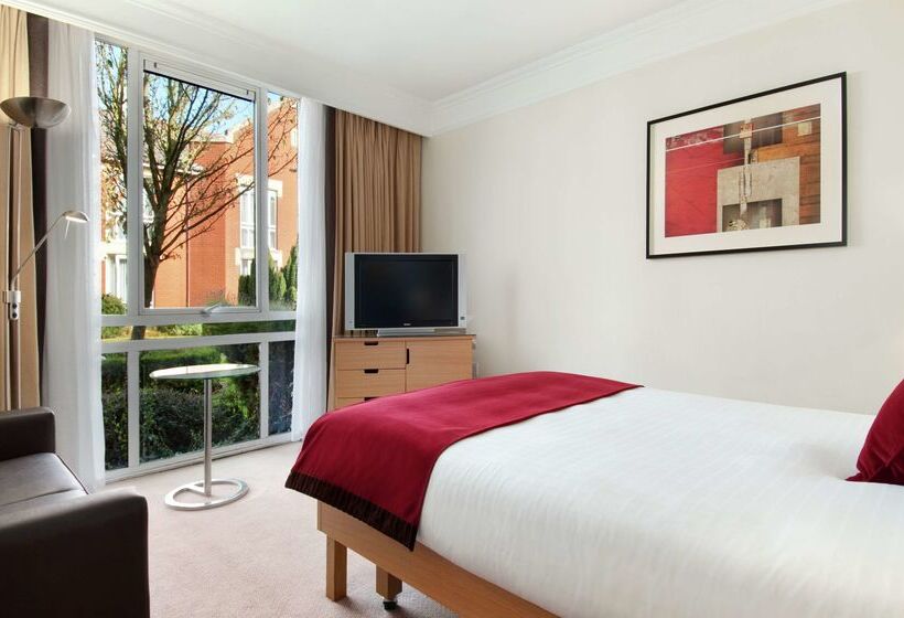 هتل Hilton Leicester