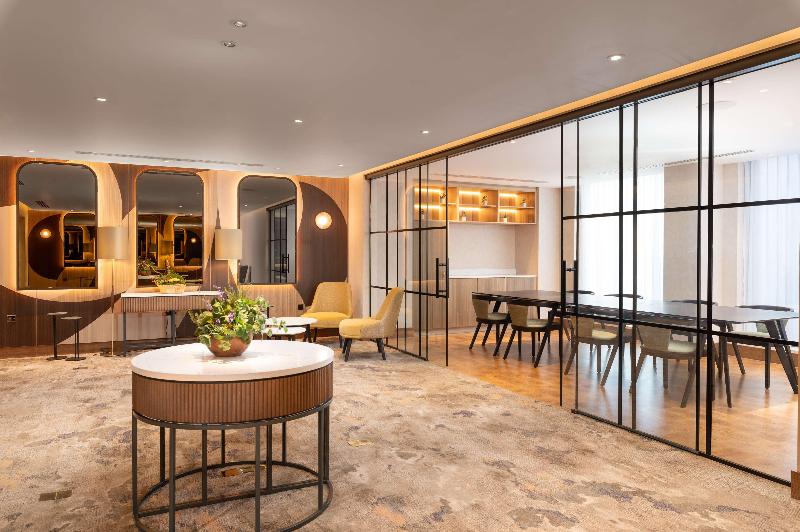 هتل Hilton London Metropole