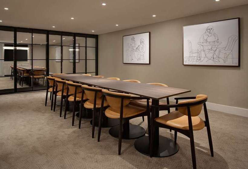 هتل Hilton London Metropole