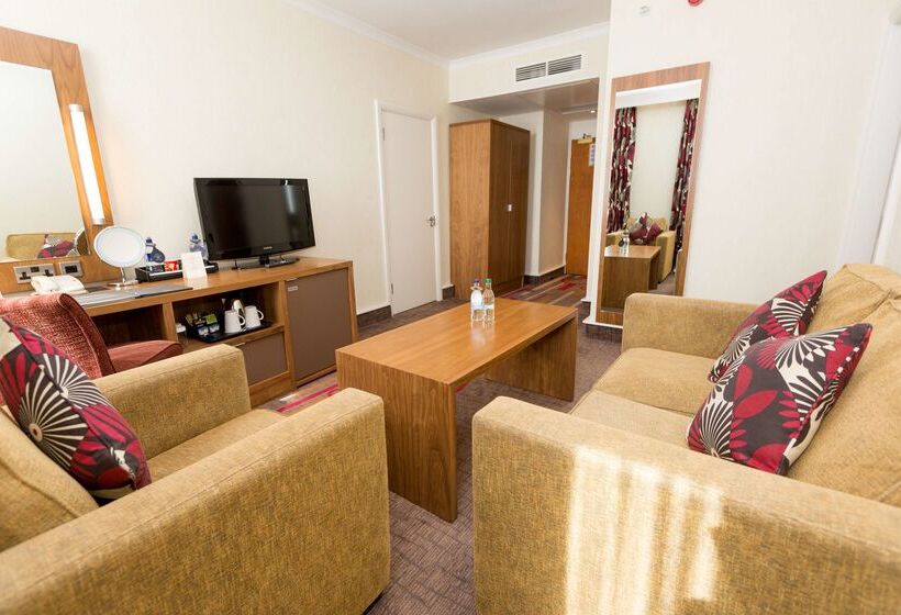 هتل Hilton London Olympia