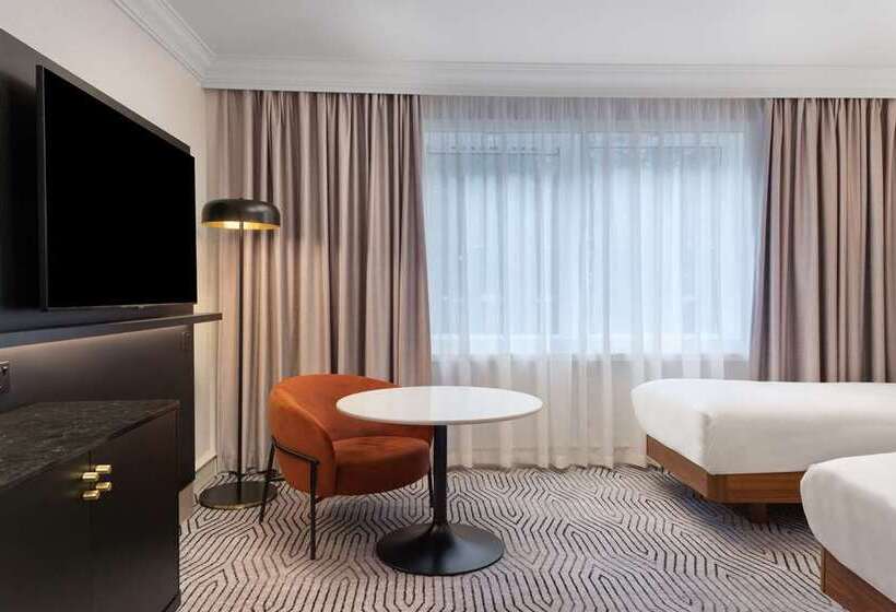 هتل Hilton London Olympia