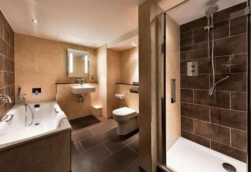 酒店 Mercure London Stainesuponthames