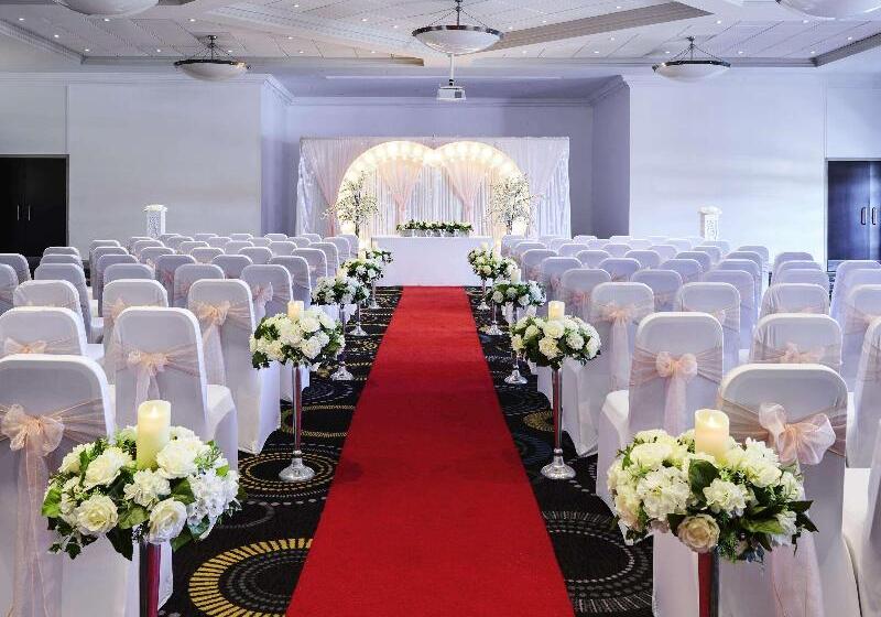 فندق Mercure Telford Centre