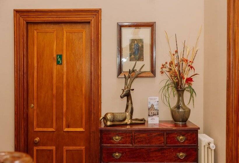 Отель Muthu Newton